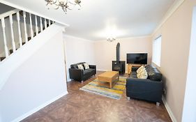 Longley Farm View -Spacious 3 Bed Property